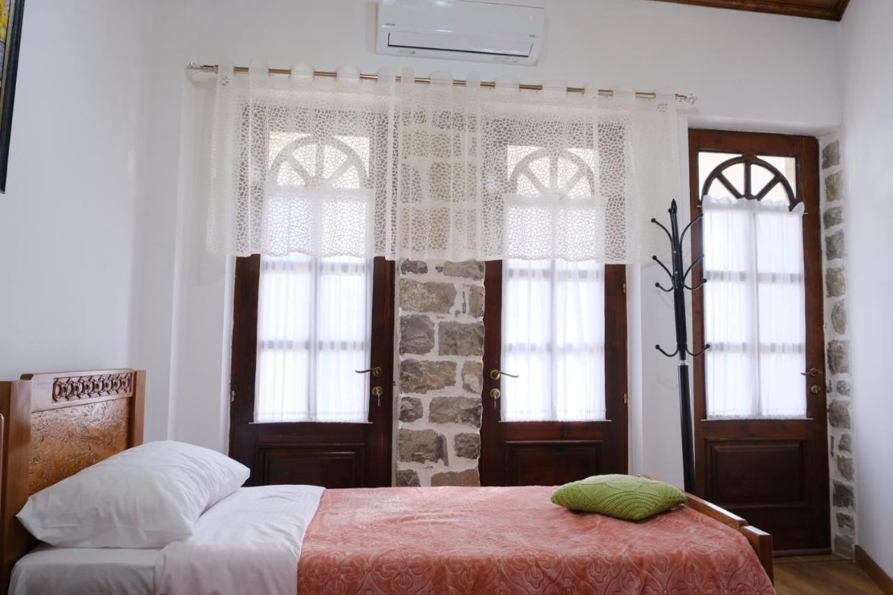 As E Vogel, As E Madhe Hotel Erseke ภายนอก รูปภาพ