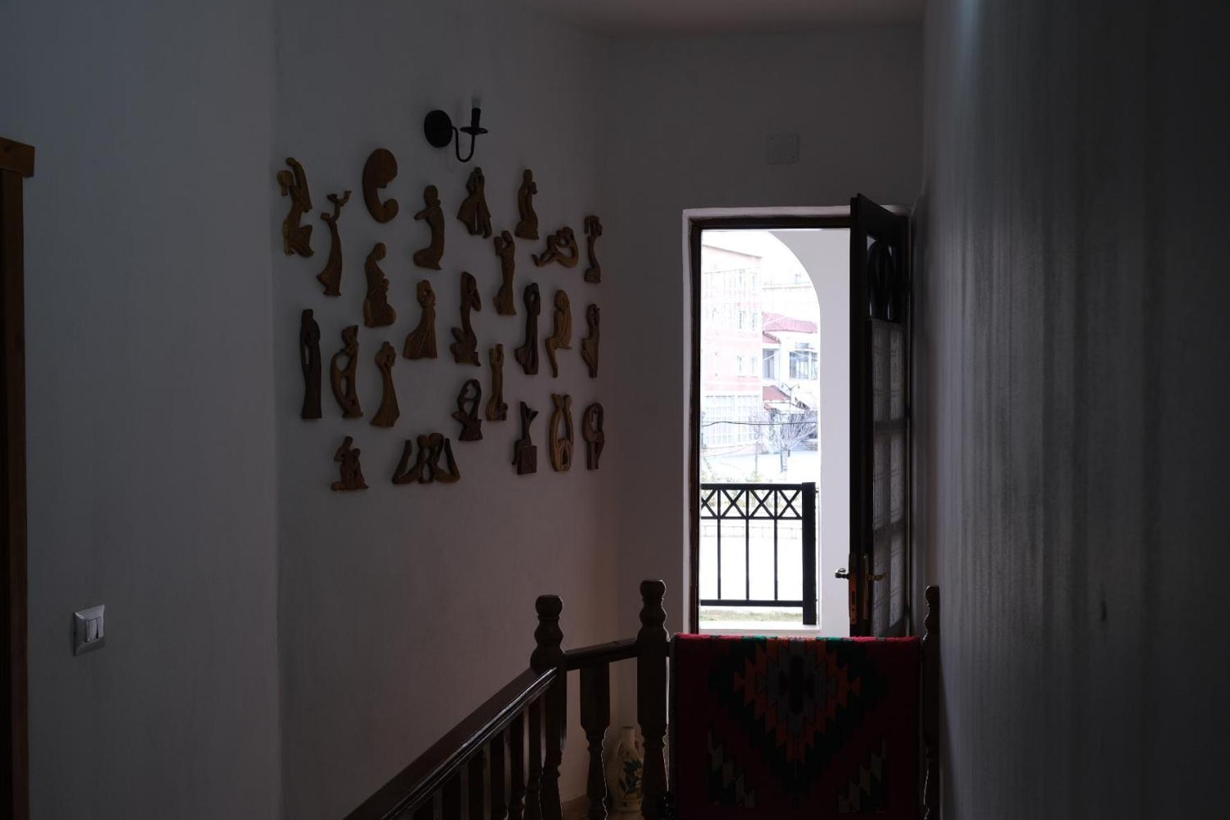 As E Vogel, As E Madhe Hotel Erseke ภายนอก รูปภาพ